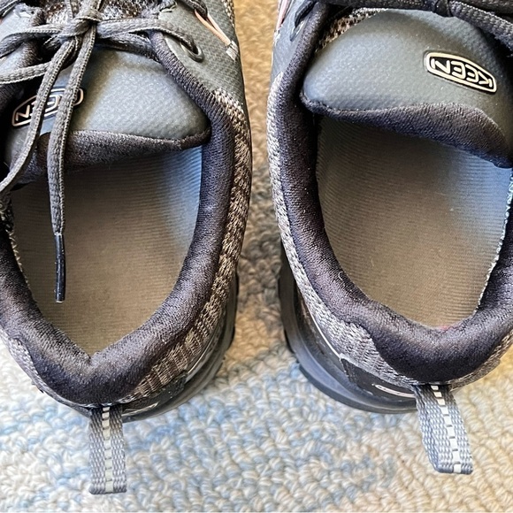 KEEN WOMEN'S TERRADORA WATERPROOF HIKING SHOE - RAVEN/GARGOYLE SIZE 7 - Picture 8 of 11